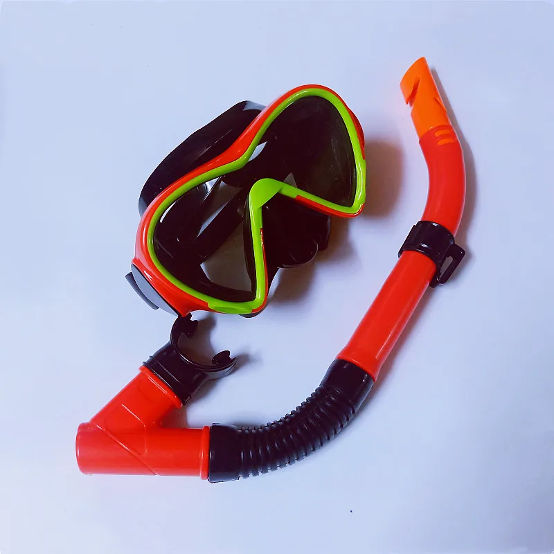 High Quality Profional Marine Swimming Diving Masks Set Waterproof Breathing Tube with PC Material Equipment