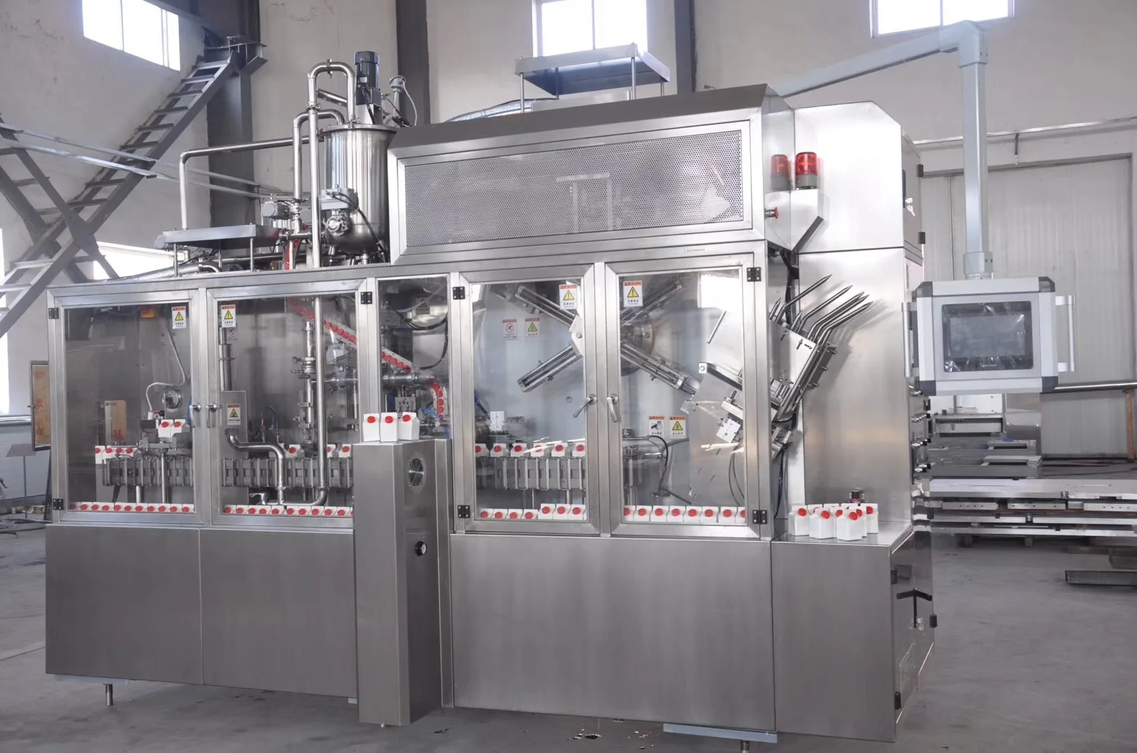 Small scale customized printing carton box fruit juice making machine