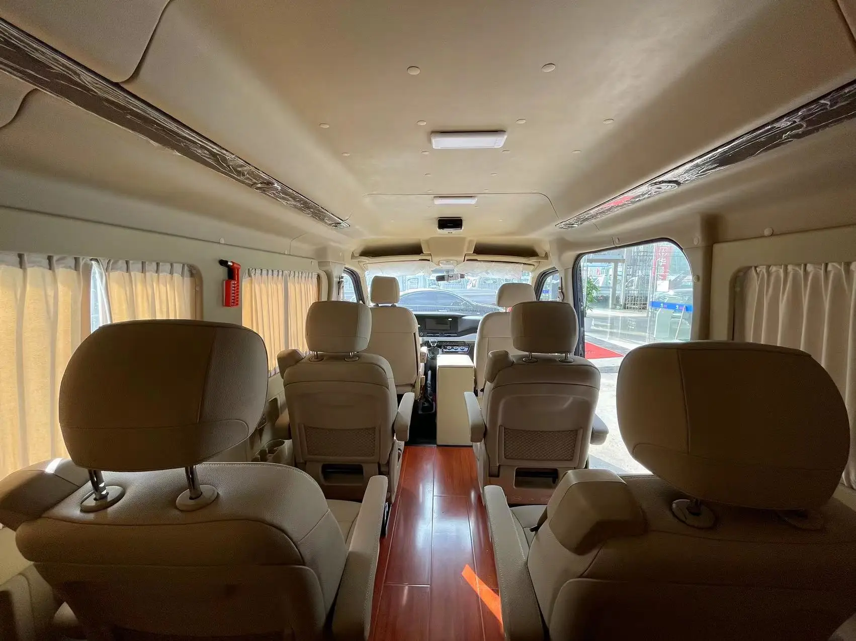 30% deposit of brand new luxury Dongfeng diesel powered 9-seater VIP tour agency passenger transport shuttle van on sale
