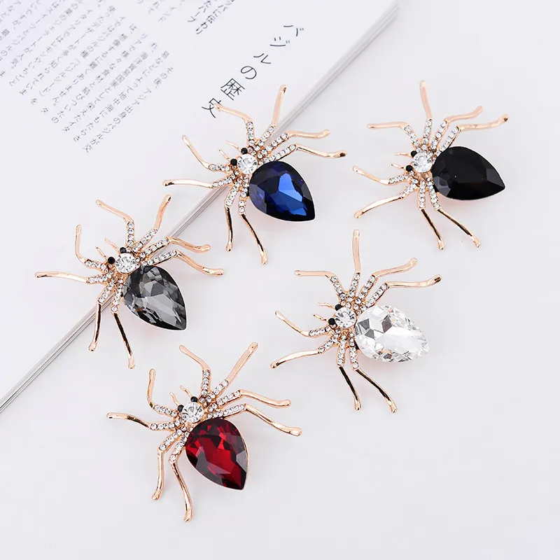 Factory direct sales of spider with diamond brooch crystal Brooches Pin accessories