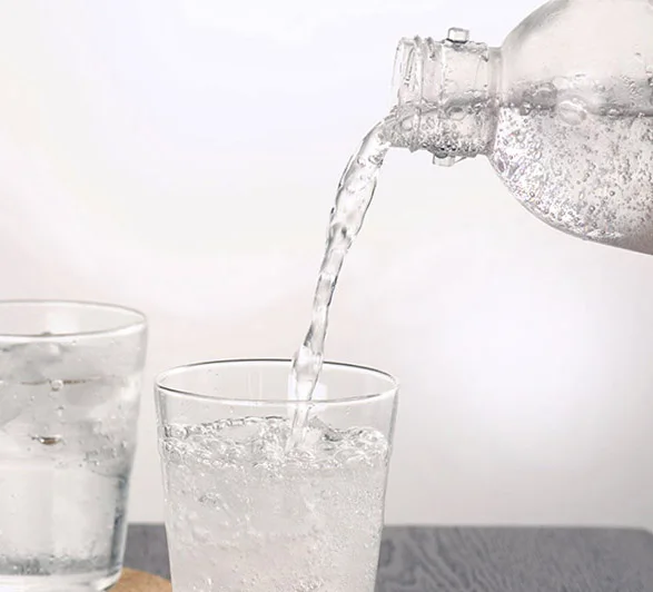 Factory support OEM ODM 500mL 1000ml  PET water bottle which can fit with wassermax  Aarker, machine