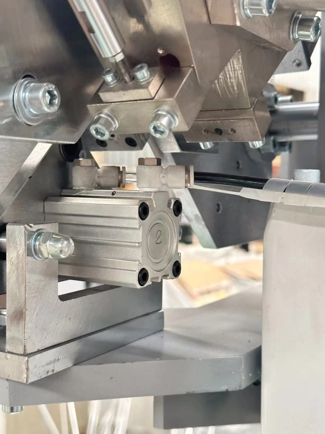 Automatic Spacer Desiccant Filling Machine With Using Molecular Sieve Double Glass Machine