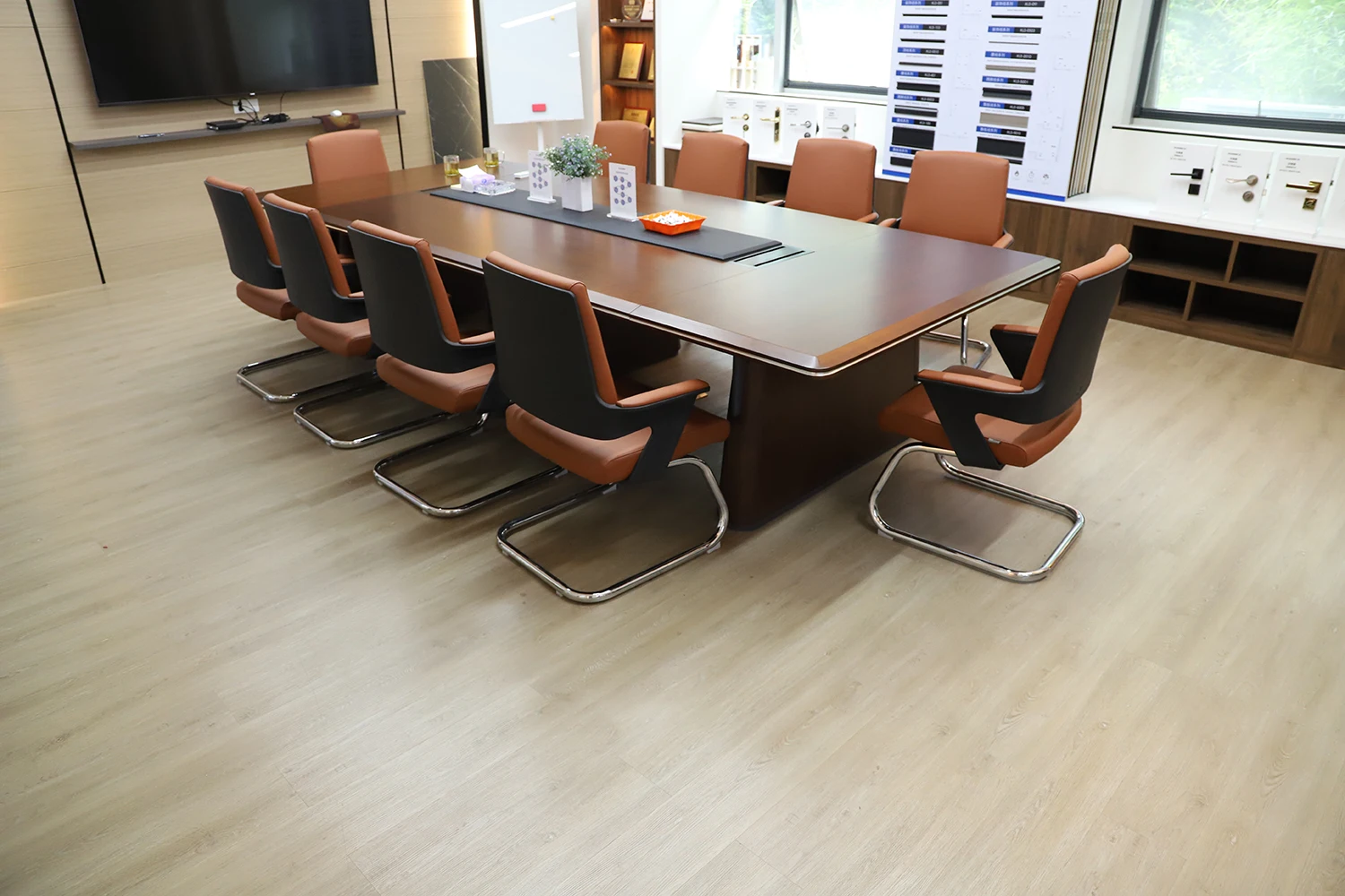 Custom hybrid rvp spc flooring plank vinyl floor 2 mm 3 mm 4mm 5mm kitchen living room spc flooring