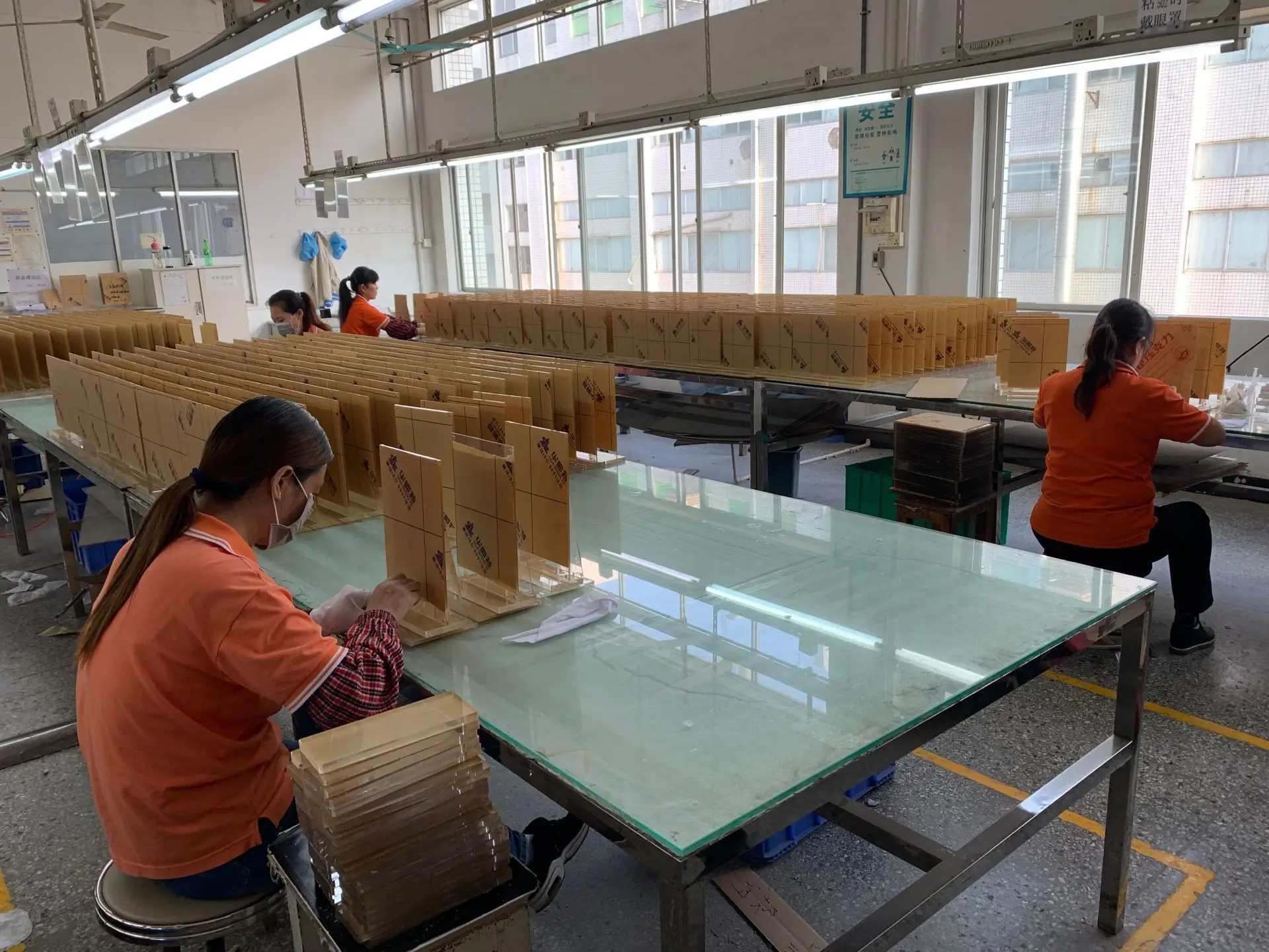 EXCEL Good Price T-shaped Thick Acrylic QR Code Display Stand A4 Tabletop Sign Holder