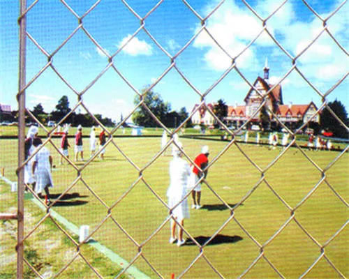 Hot Dip Galvanized Zinc Coated 15m Roll Cyclone Wire Diamond Mesh Farm Chain Link Fence PVC Coated Steel for Garden