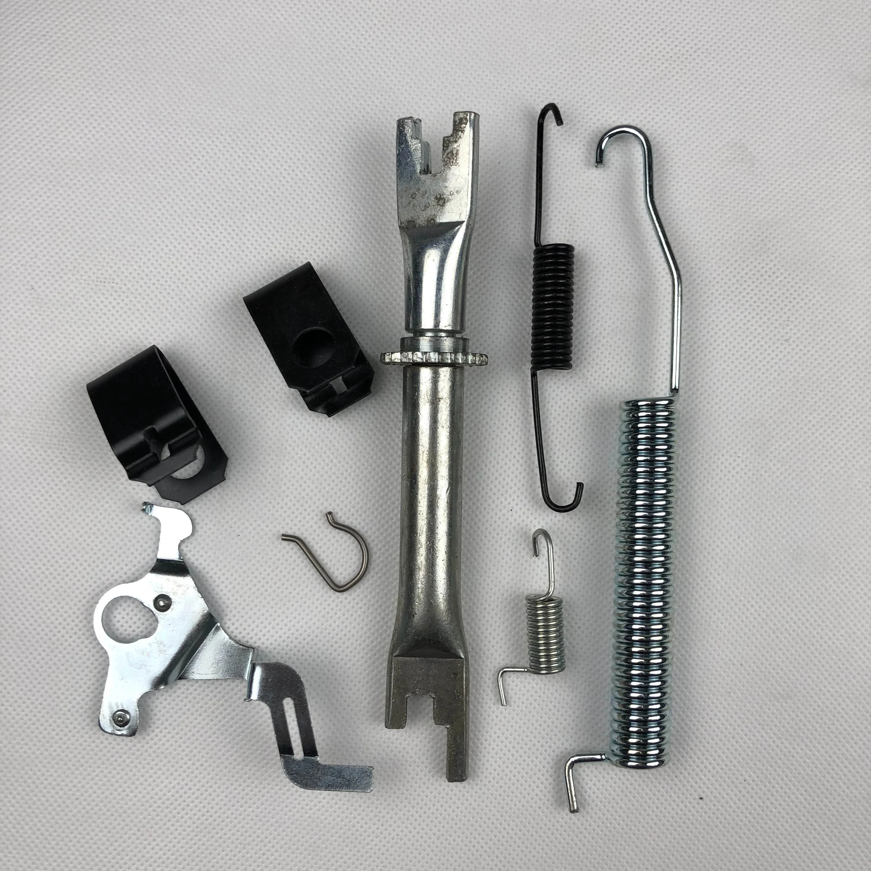  Комплект для ремонта тормозов UH71-26-640 UH71-26-630 Ford MAZDA