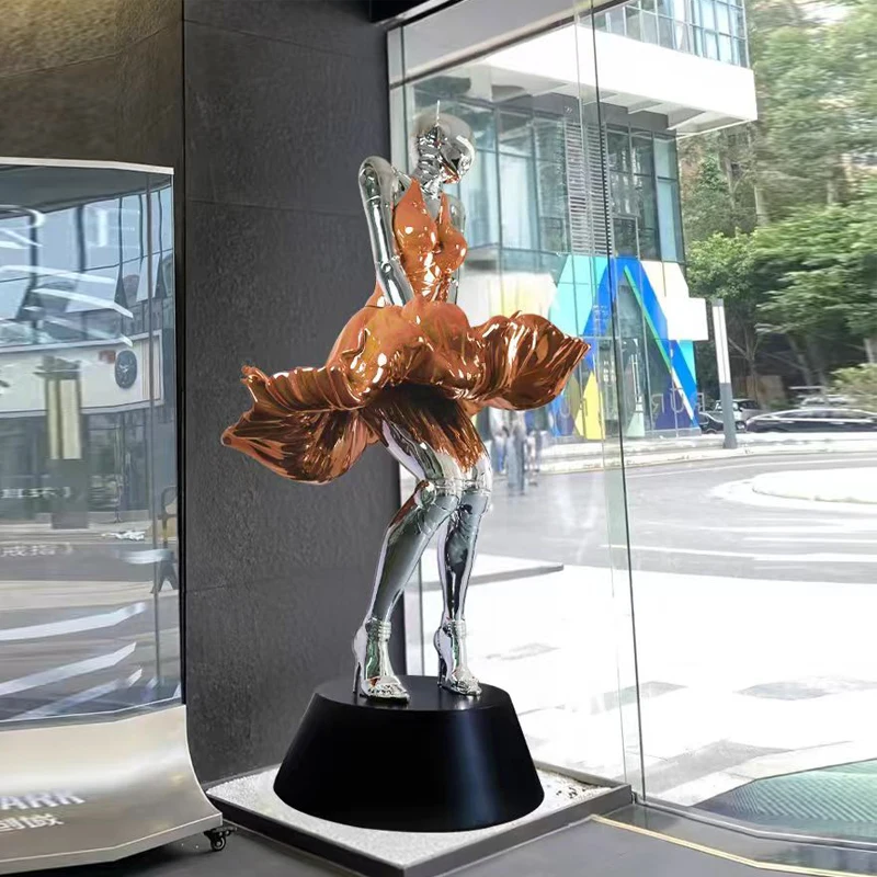 Customized large modern Bar Ktv Trendy ornaments Life Size Resin Statue Marvel Figure Sculpture for Home Decoration