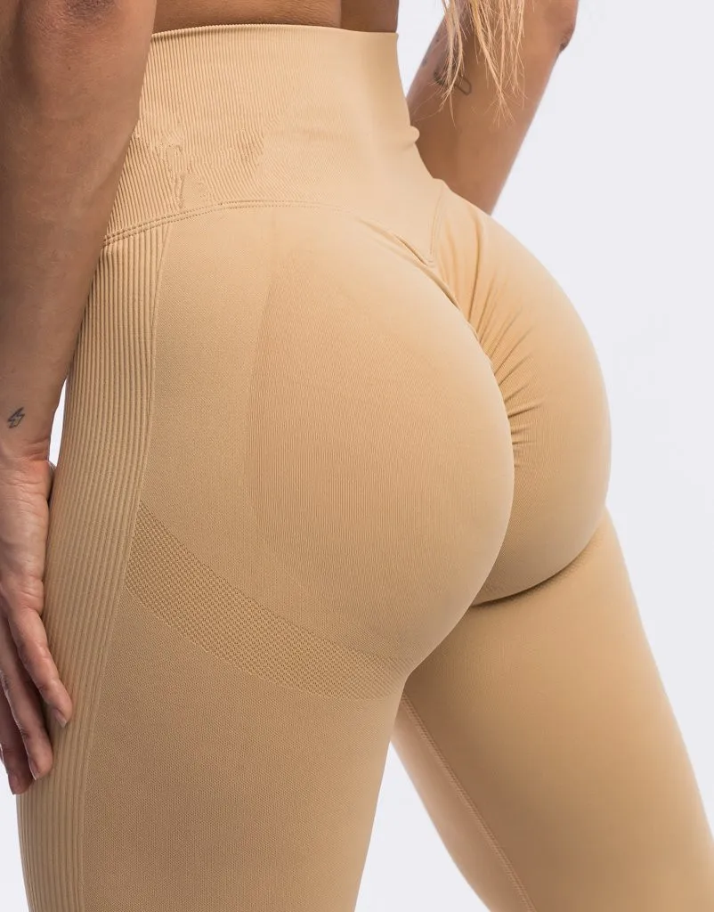 Workout Sets Scrunch Butt Leggings Open back Sports Bra High Waist Women Yoga Pants Leggings Yoga Set For Women