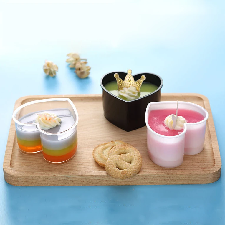 Wholesale disposable baking supplies heart shape cute dessert plastic cup with lid
