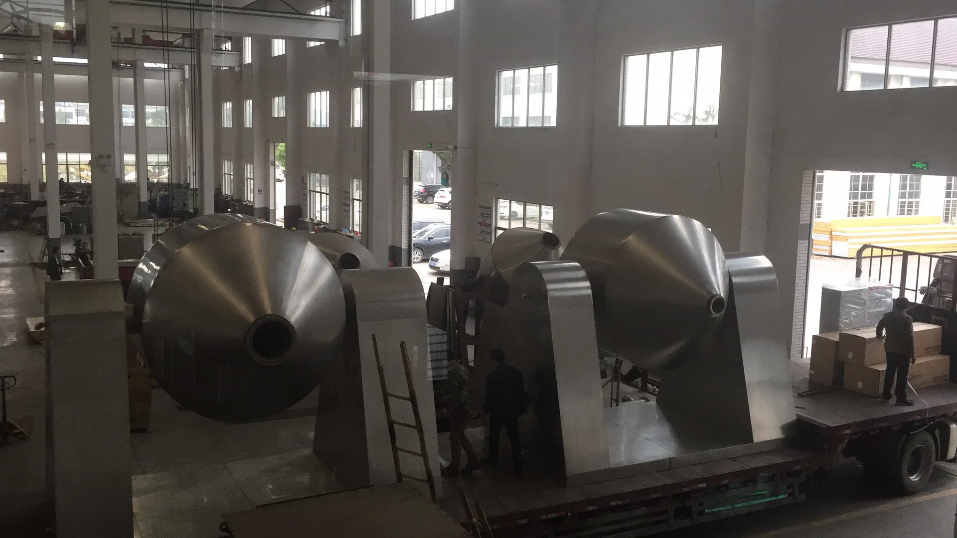 Good Quality Chemicals Processing P-nitrotoluene Double Cone Vacuum Dryer