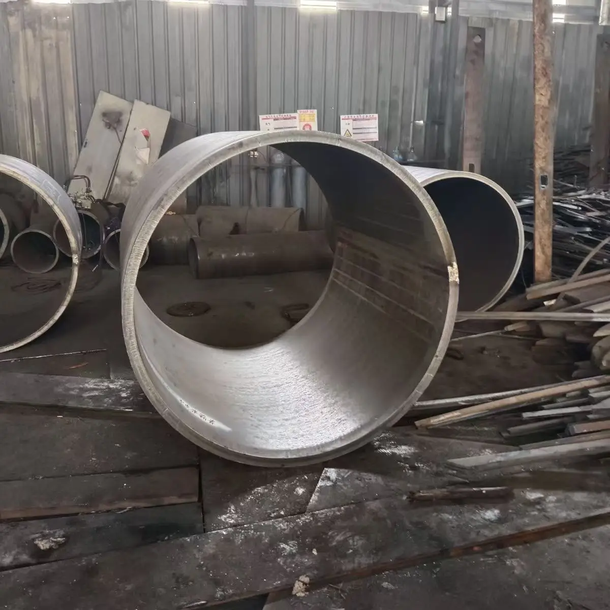 Steel Structures Welded Steel Pipes Galvanized round tubes gi hollow section galvanized steel pipe for greenhouses