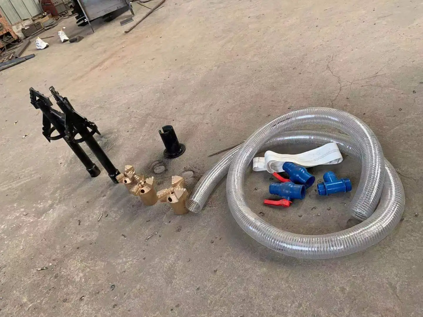 150 метровая установка для бурения дизельных водопроводных скважин/гидравлическая