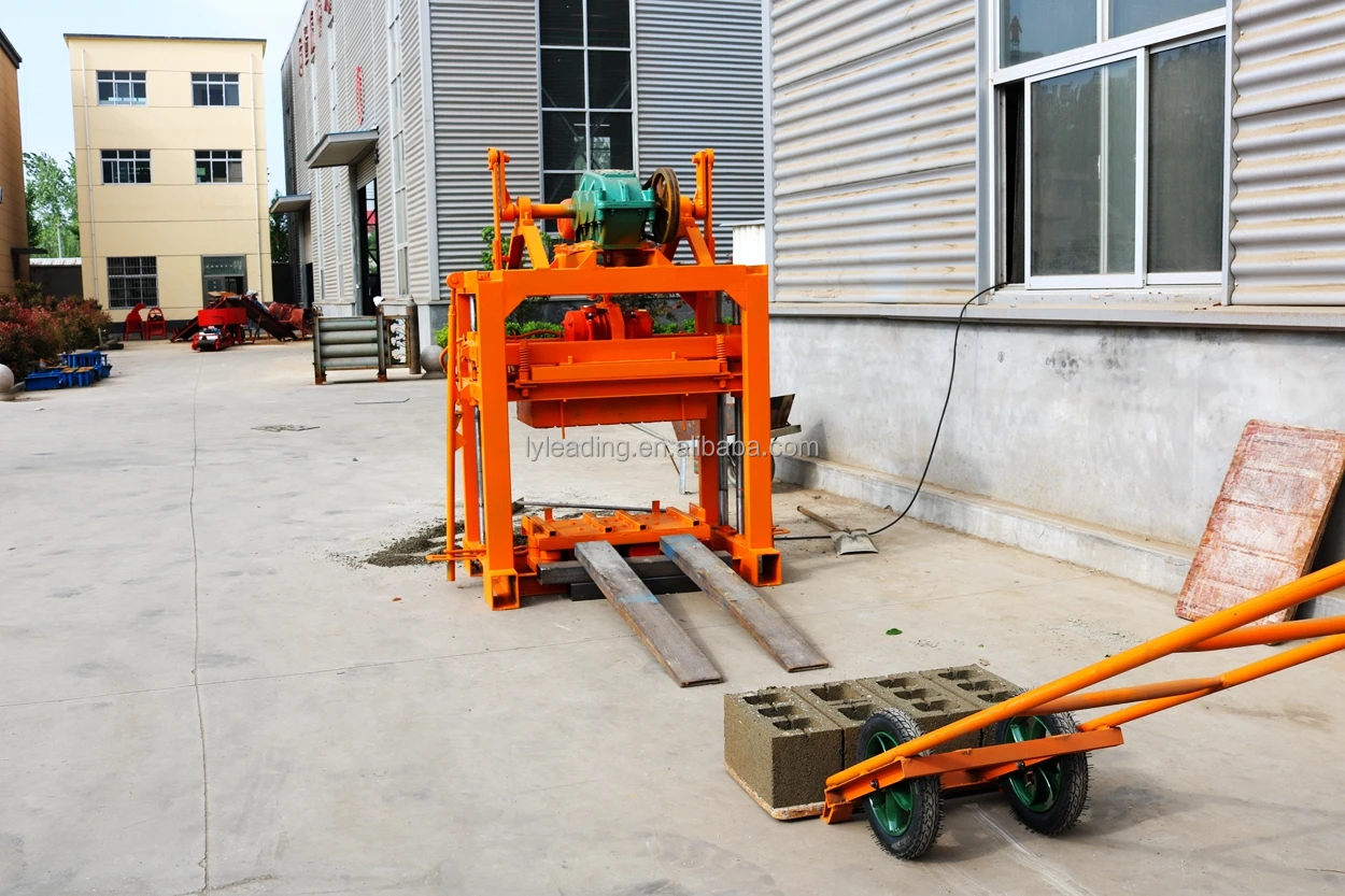 Hot Sale Move Brick Machine Machine Clay Soil Standard Brick Construction Concrete Machine