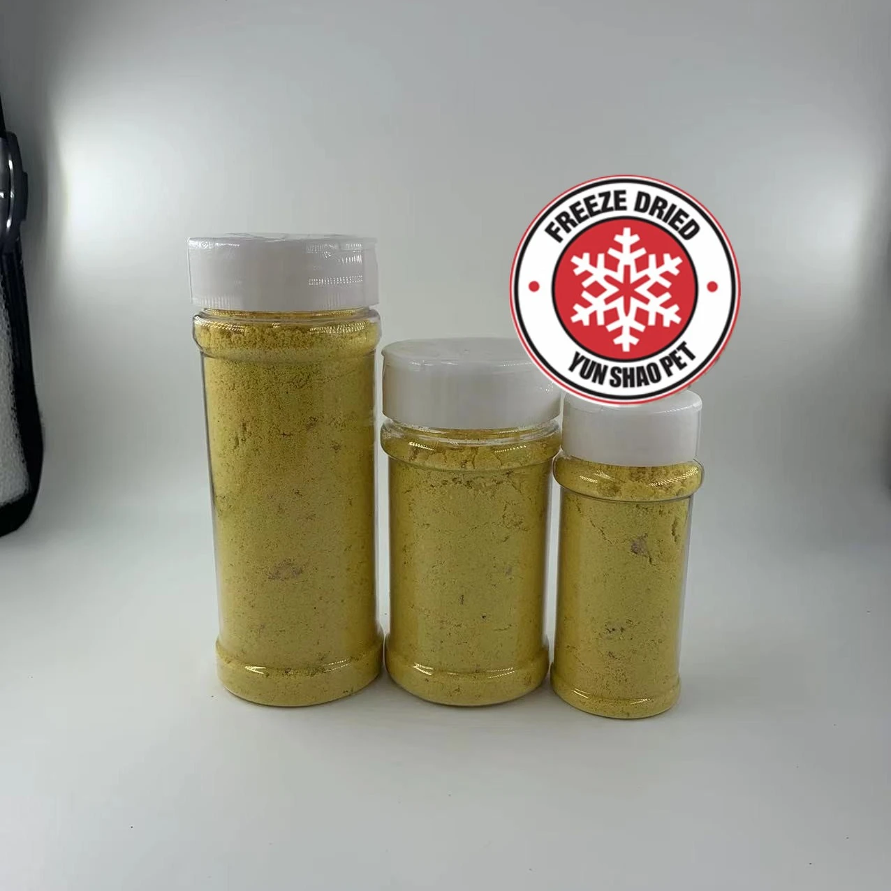 LOW MOQ Freeze drying pet treat EGG YOLK powder 100% natural in bulk or in  OEM packing  dog treat cat treat