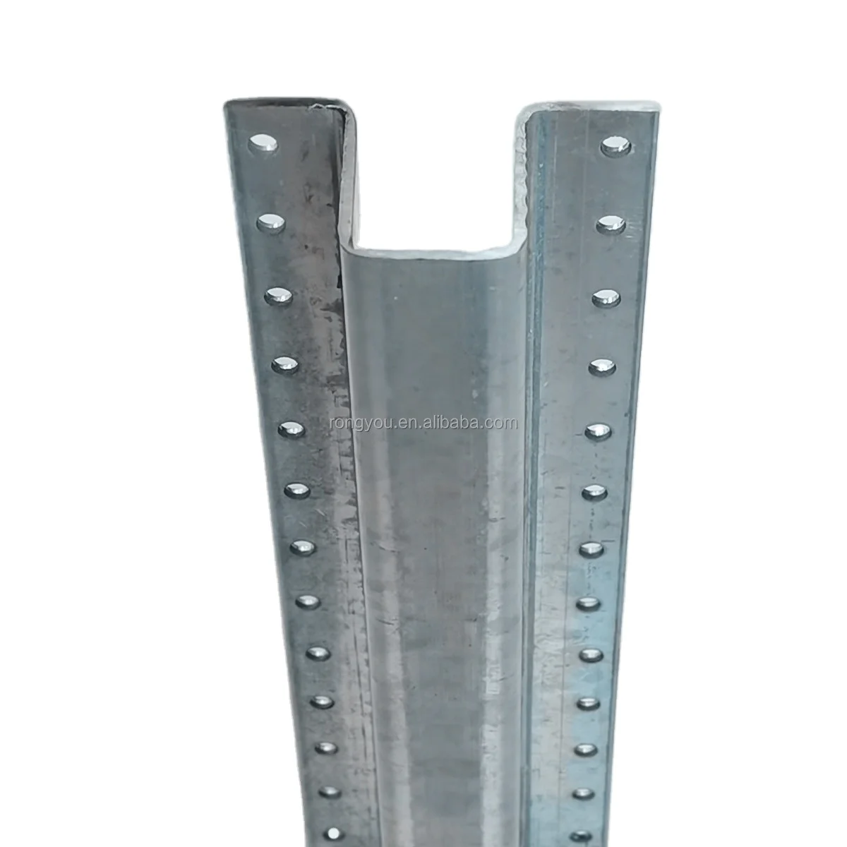 G90 hot galvanized post line post 2.5mm and 3mm  thickness strong type with draws holes with wooden
