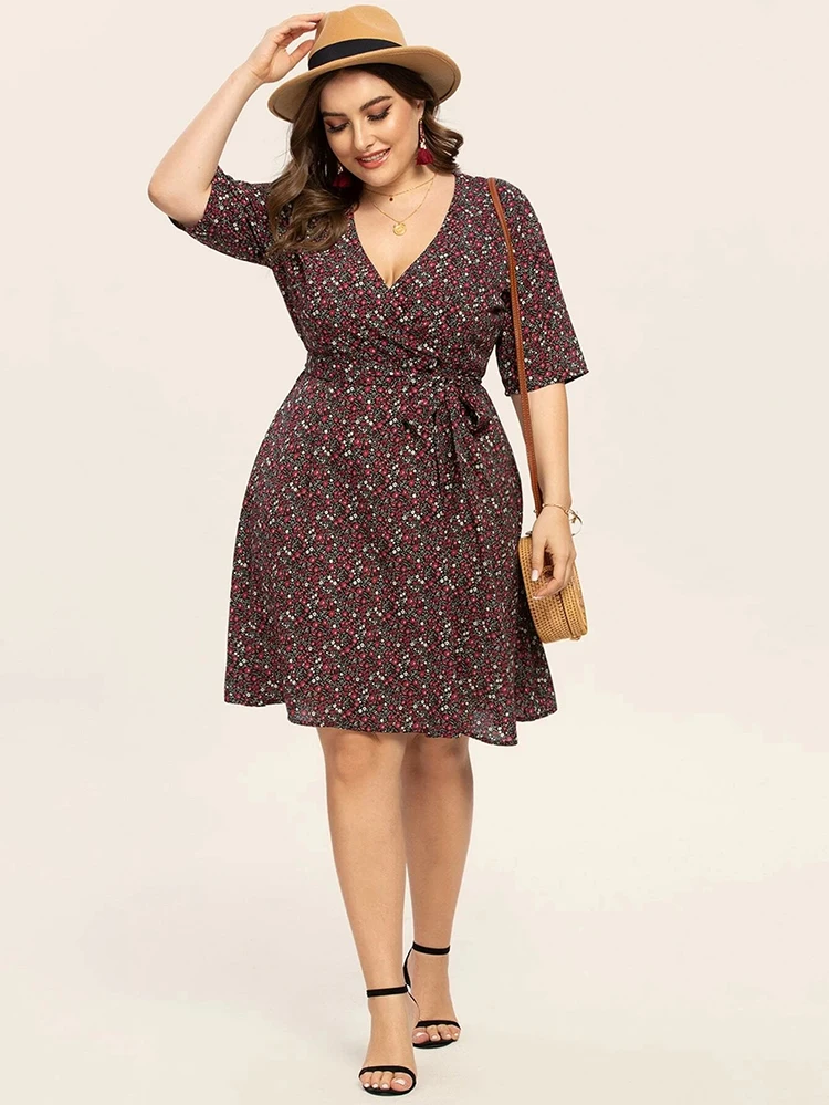 V-neck Long Skirt with Lantern Sleeves flora Printed plus size Dress