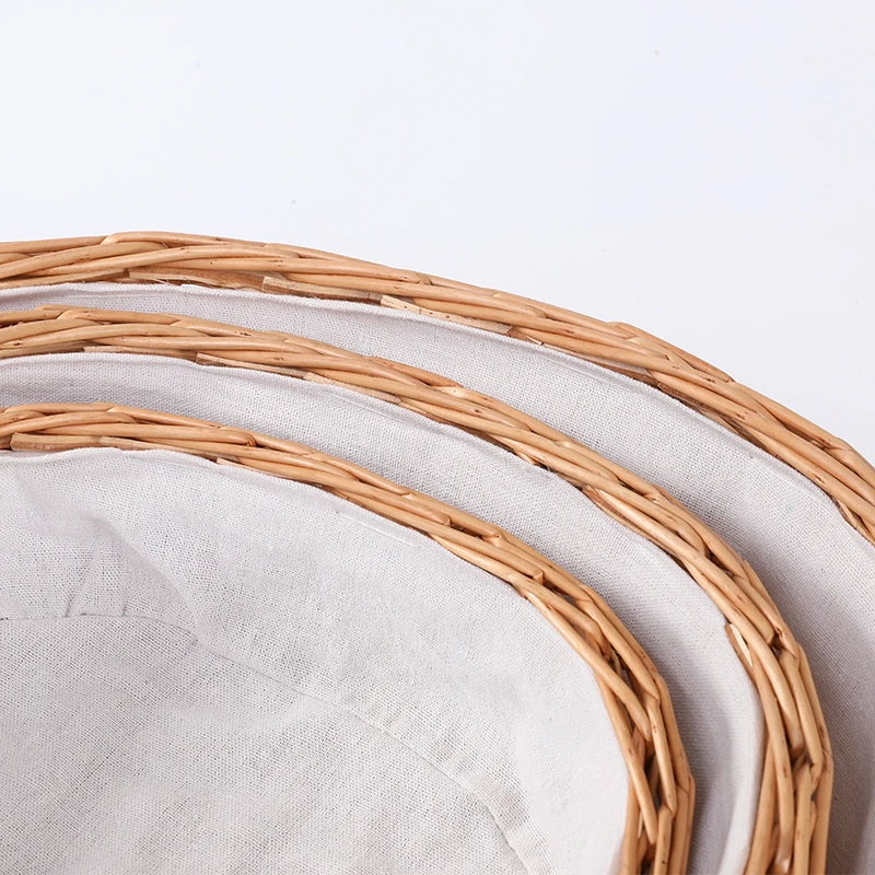 Маленькая плетеная ротанговая подарочная корзина для детей в продаже