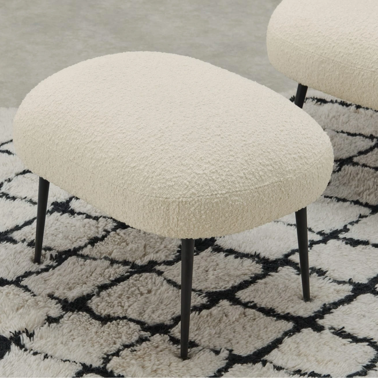 New Design Rattan Sofa Soft Modern Design Step Stools White Polyester Stool Without Backrest Boucle Stool