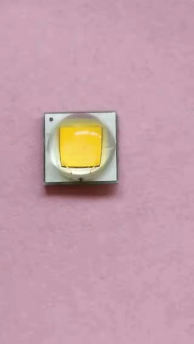 5 Вт 10 3 В SMD 5050 керамический светодиодный чип 600LM 1000LM 1600LM теплый белый для фонарей