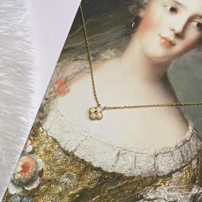 Hot sale dainty 14k gold plated four leaf clover moonstone copper necklace for women gift