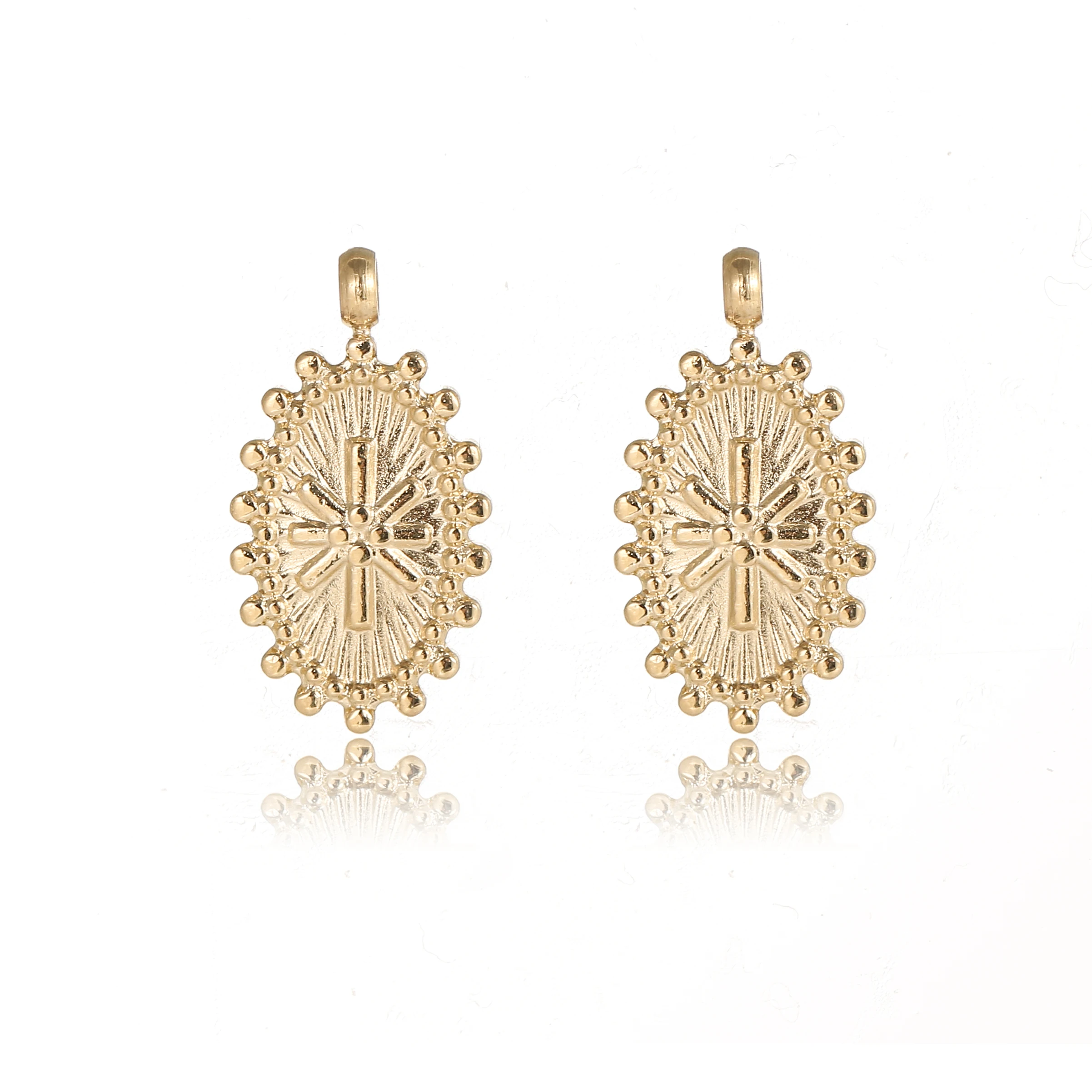 Hot Sale Stainless Steel Oval Carved Chinese Lucky Jewelry Charms Gold Plated Wholesale Material Bracelet Pendant