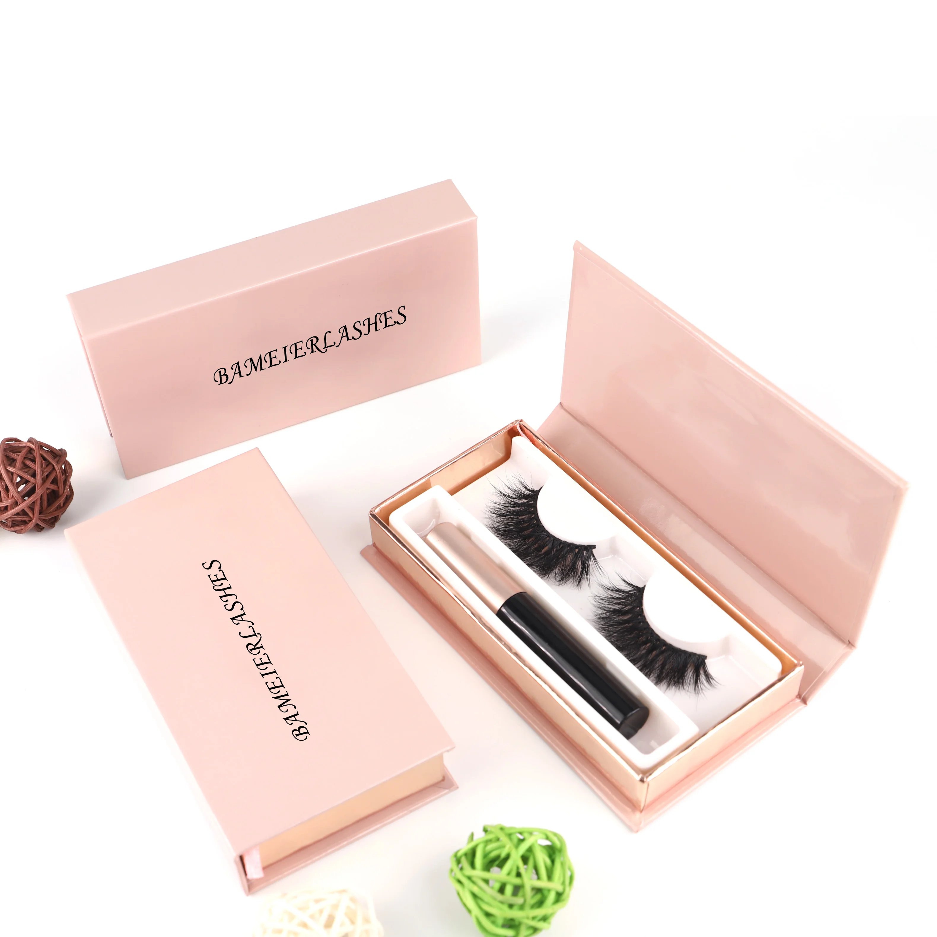 Plastic free box eyelashes sample customized wholesale eyelash