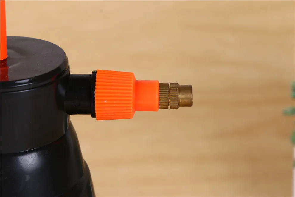 2024 outdoor portable gadget 1 / 1.5 Lspray bottle summer products home and garden for watering