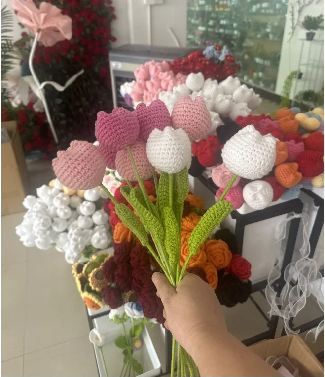Handmade Crochet Tulip Flower Bouquet Knitted Artificial Forever Flowers Gift Girlfriend Mother Women Valentines Home Decor