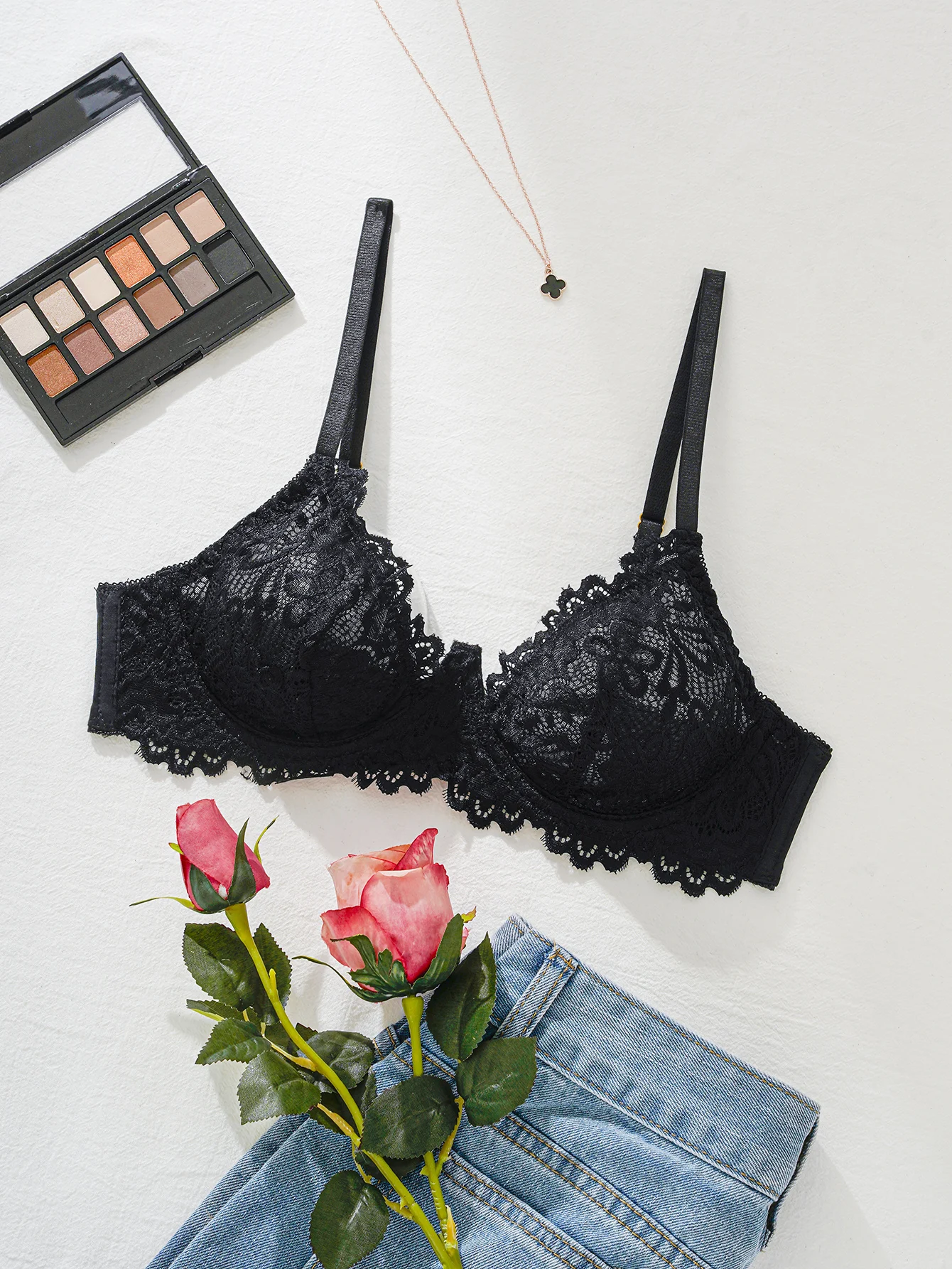 Sexy lingerie New lace lingerie Costume Polyester Fiber Women Clothing