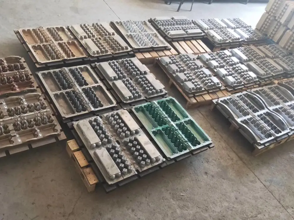 A dozen packed egg box mold/ egg tray mould
