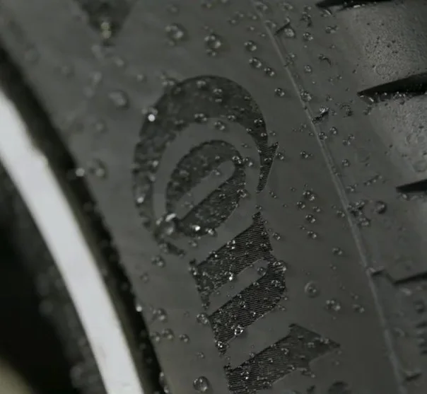 Pigment mineral beauty new Japanese products car tire black wax