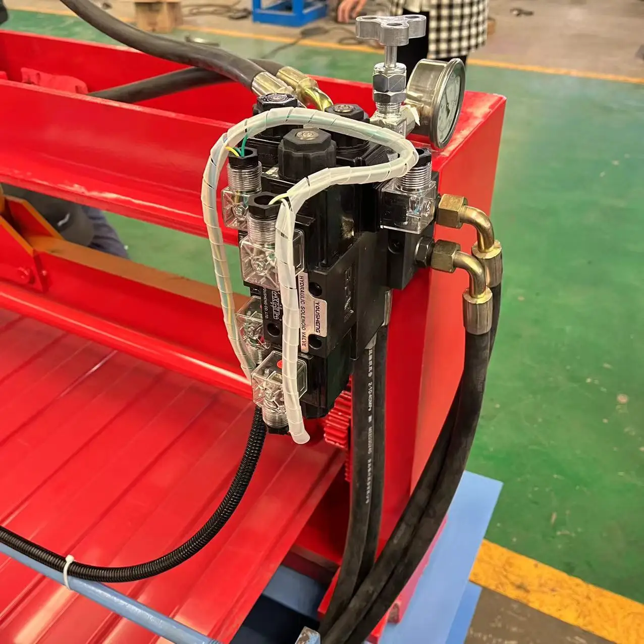 roll  forming   machine  parts-The electromagnetic valve