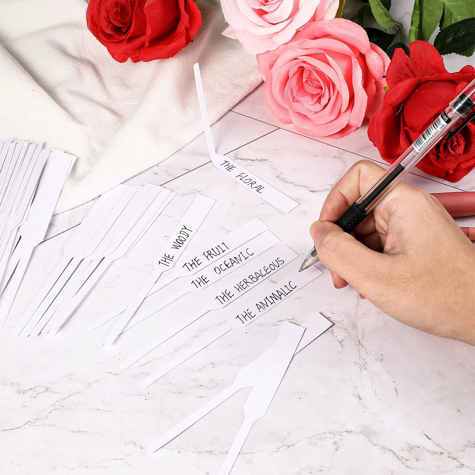 Perfume Scent Test Strips Disposable White Blotter Fragrance Strips Paper Sample Tester Strips for Aromatherapy Testing