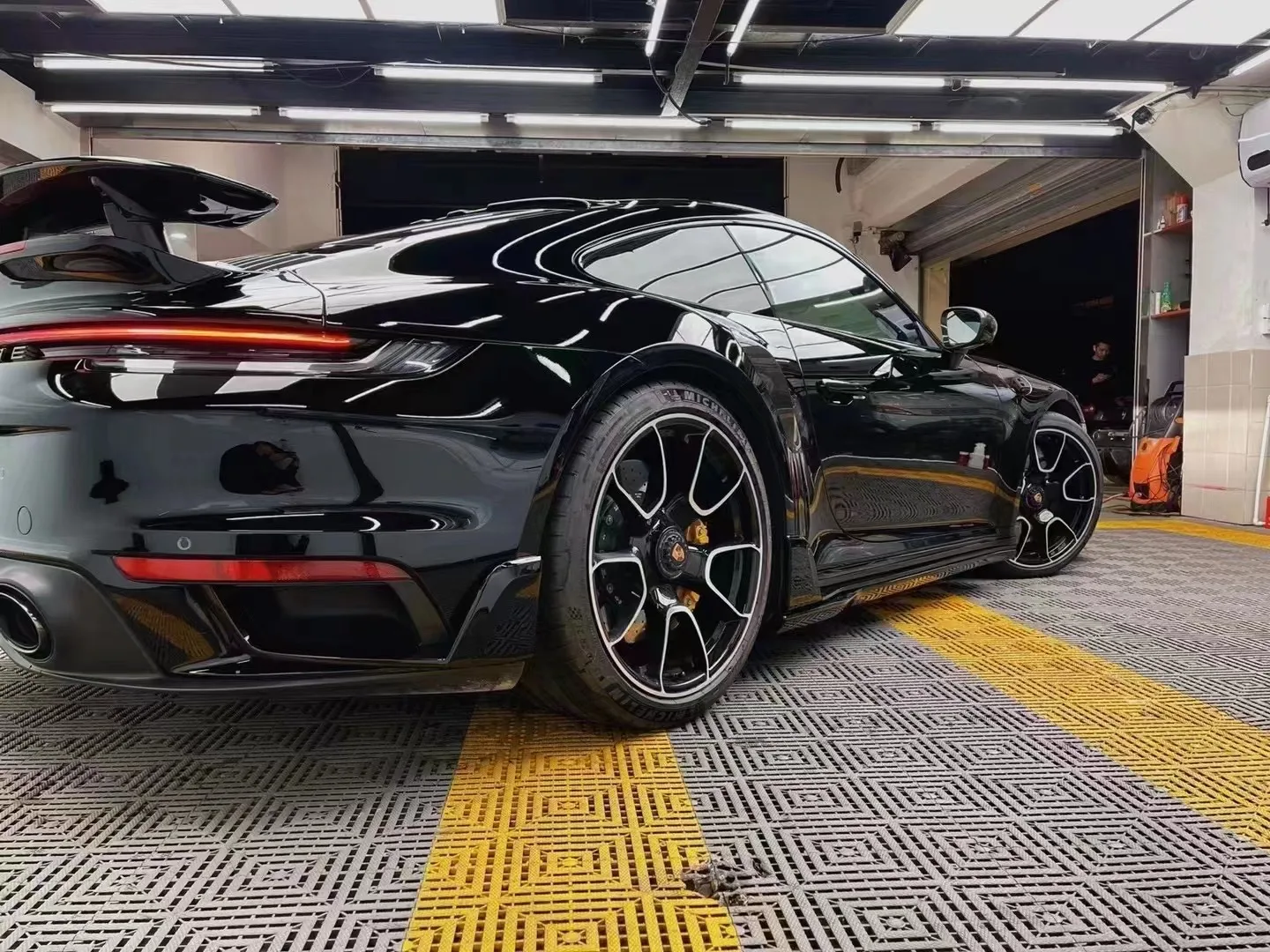 Bright black Car skin Finish Protective Film 1.52 x 17m bubble-free/self-adhesive car body film Bright black ppf film