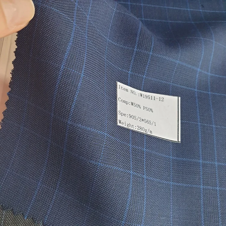plain weaved 50 wool polyester worsted yarn dyed checked suiting fabric