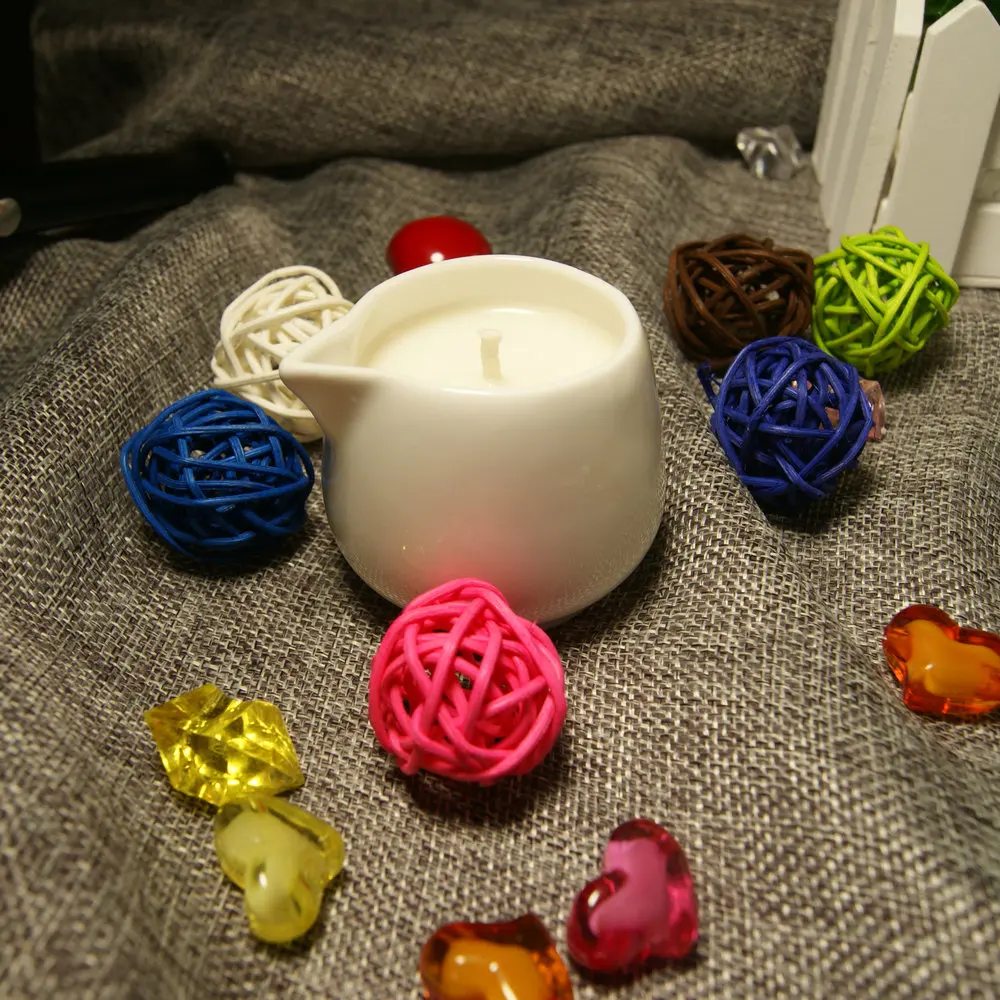 100% Natural soy wax sexy body massage oil candle for Skin and Relax