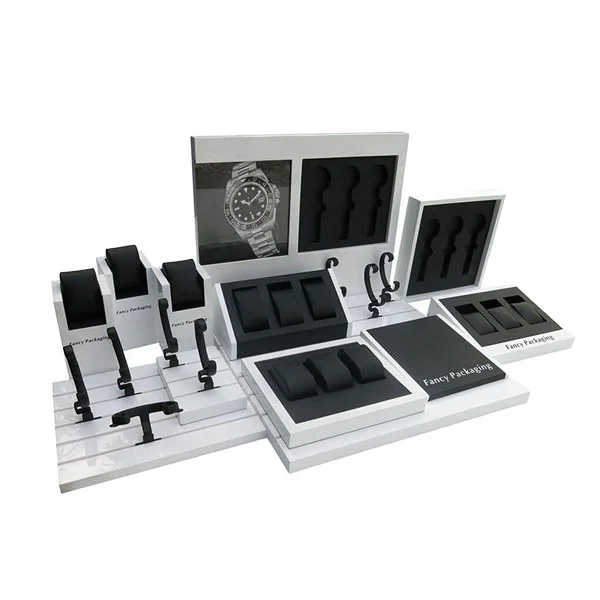 Деревянная витрина для часов на заказ