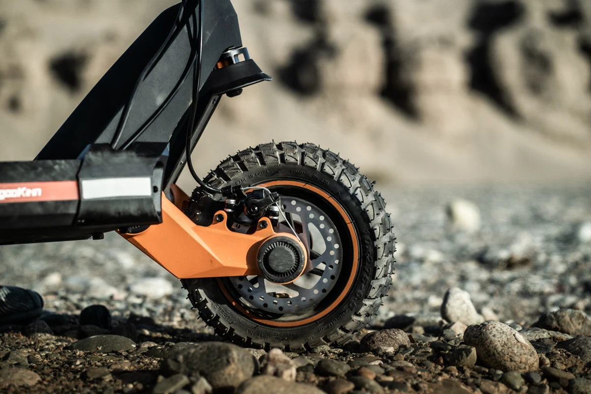 EU Stock 50km/h 1200W Large Power Kugoo G3 Electric Scooter for Adult