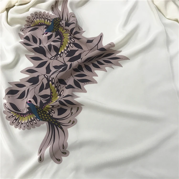 
Printed Fish Crepe De Chine Silk Crepe Fabric 18mm 100% Silk Fabric 