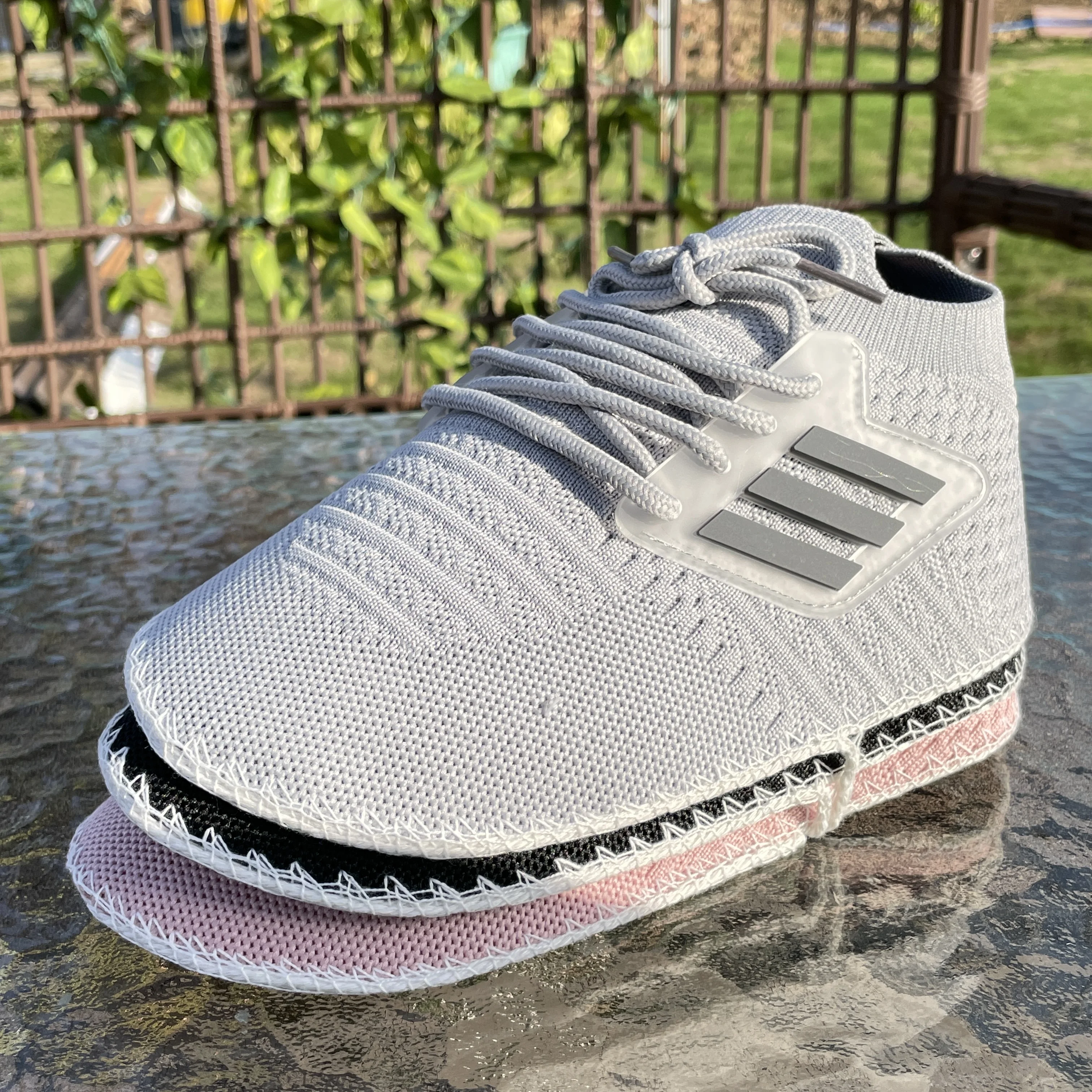 Верхняя часть обуви высококачественные кроссовки со стильным вязать цифровые печатные из искусственной замши на массивной подошве Fly Вязание вамп-Обувь На всех этапах производства