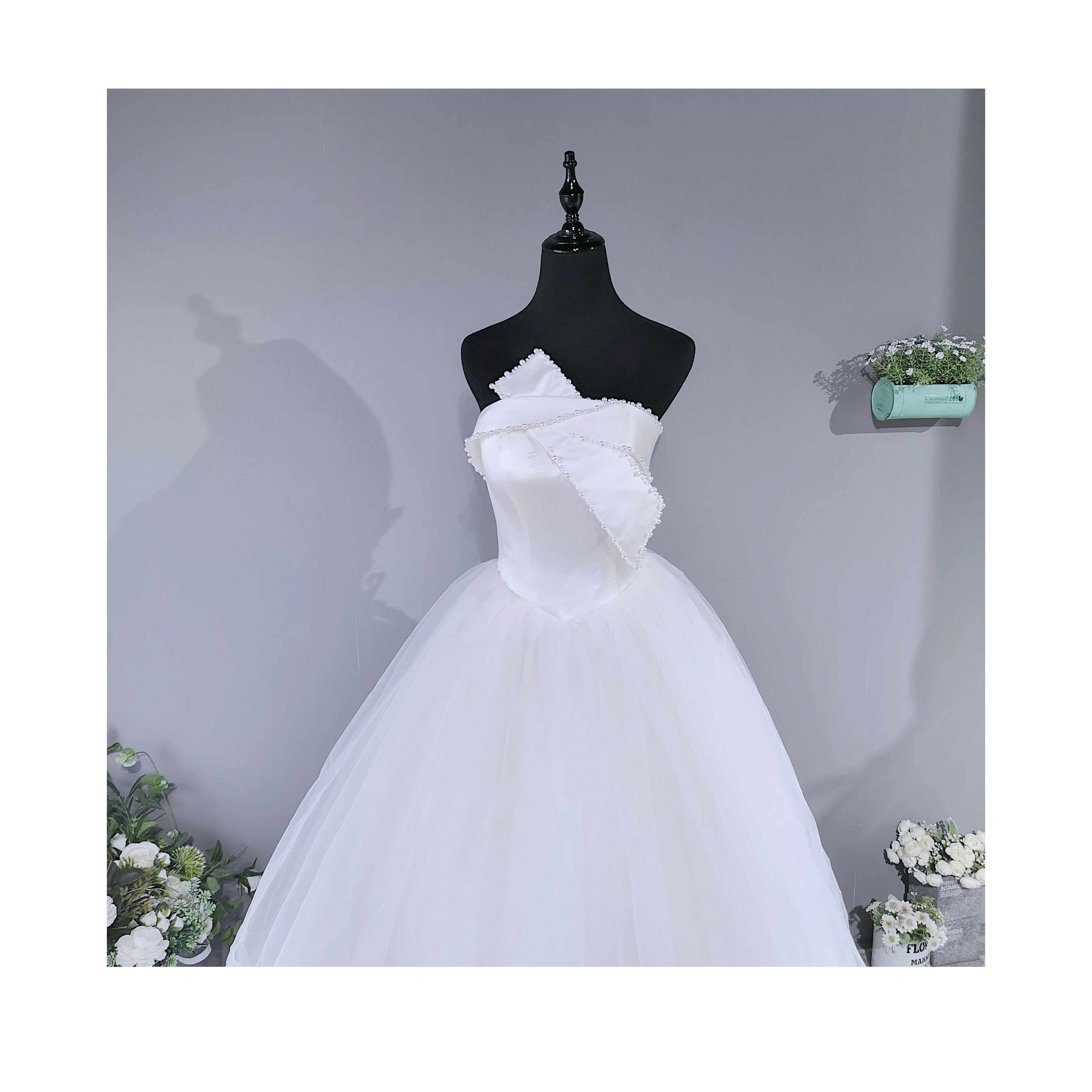 Luxury CrystalManufacturer Long Tail Ball Gown Turkey Istanbul Women Fashion Lace Simple Element wedding dress