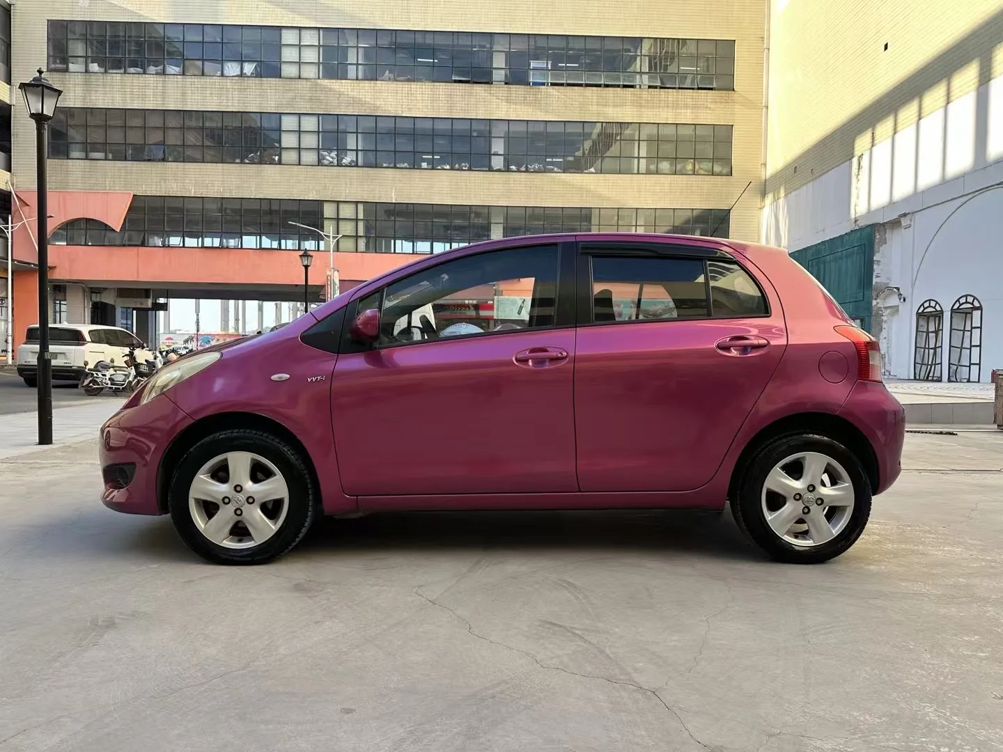 Wholesale Cheap 2013 Model Toyota Yari-s Used Car Toyota 1.6 L Vehicle taxi driving school online Second hand cars