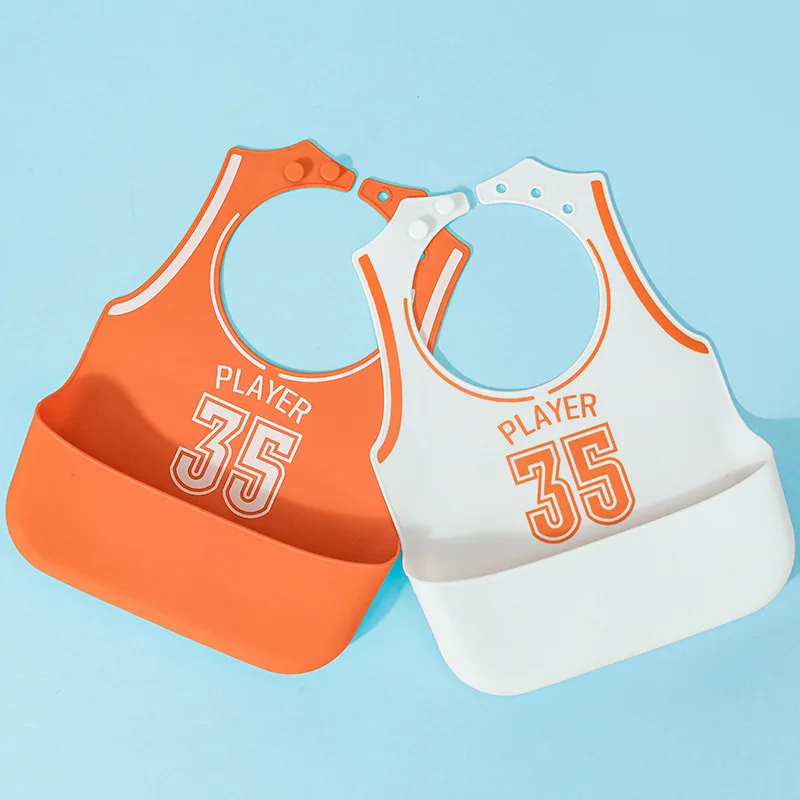 New Design Baby Food Grade Feeding Bib Waterpoof Adjustable Size Baby Silicone Bibs