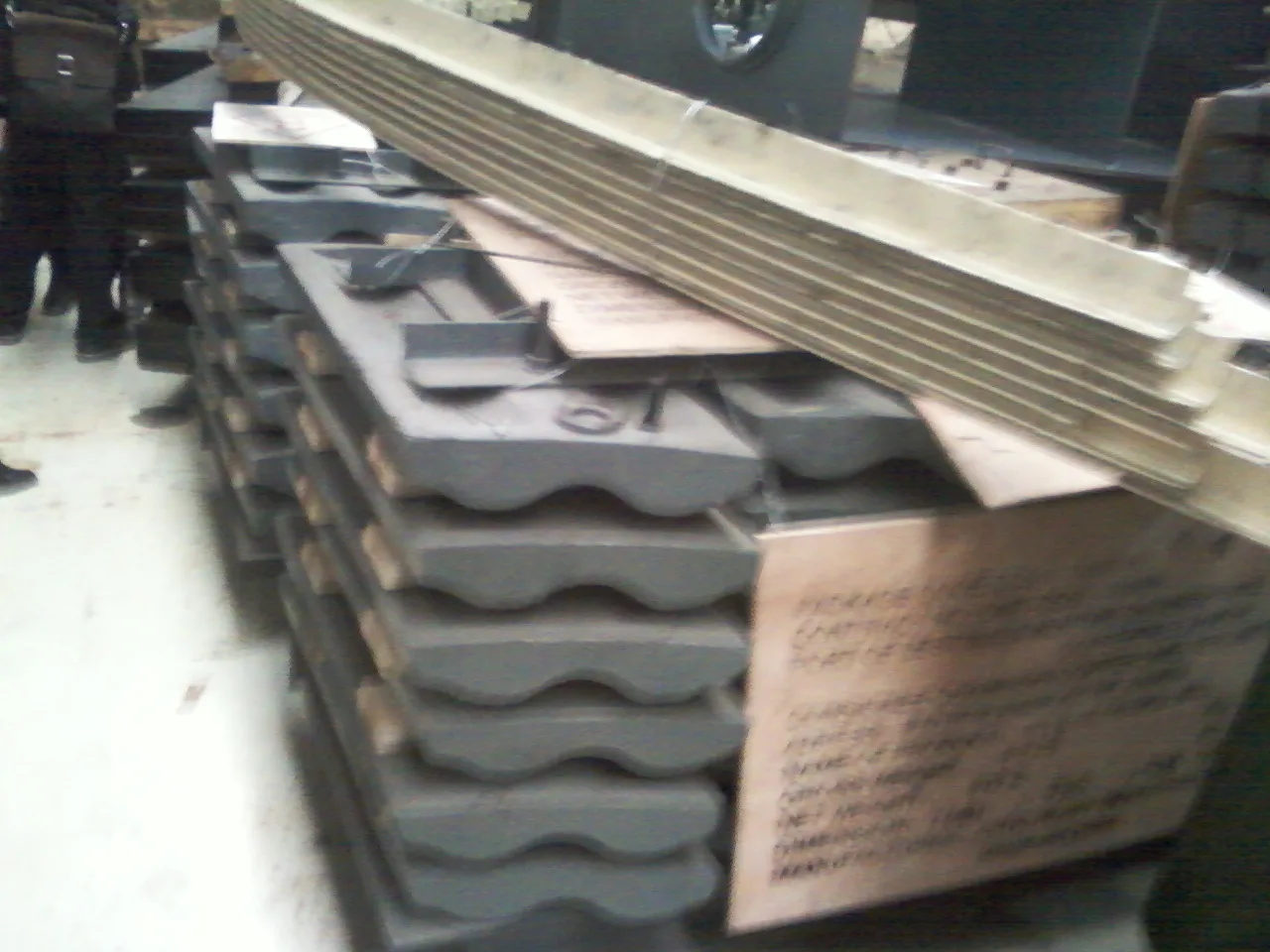 Ball Mill Wear Parts Liner Plate High Manganese Steel Liner Zgmn13cr2