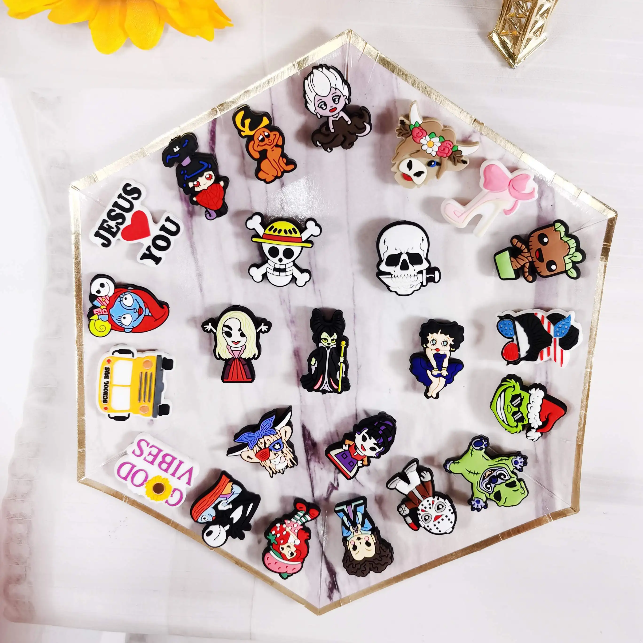 New Design Cartoon Pepper Shape Baby Chewing Molar Teething Diy Toys Silicone Focal Beads Fruit For Pen Making