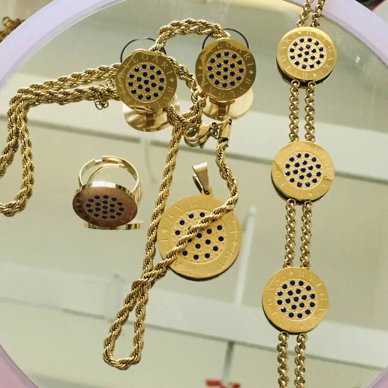 European Color Red Blue Pink Diamond Jewelry for Women and Girls with Omoga Ear Clip 18K Gold