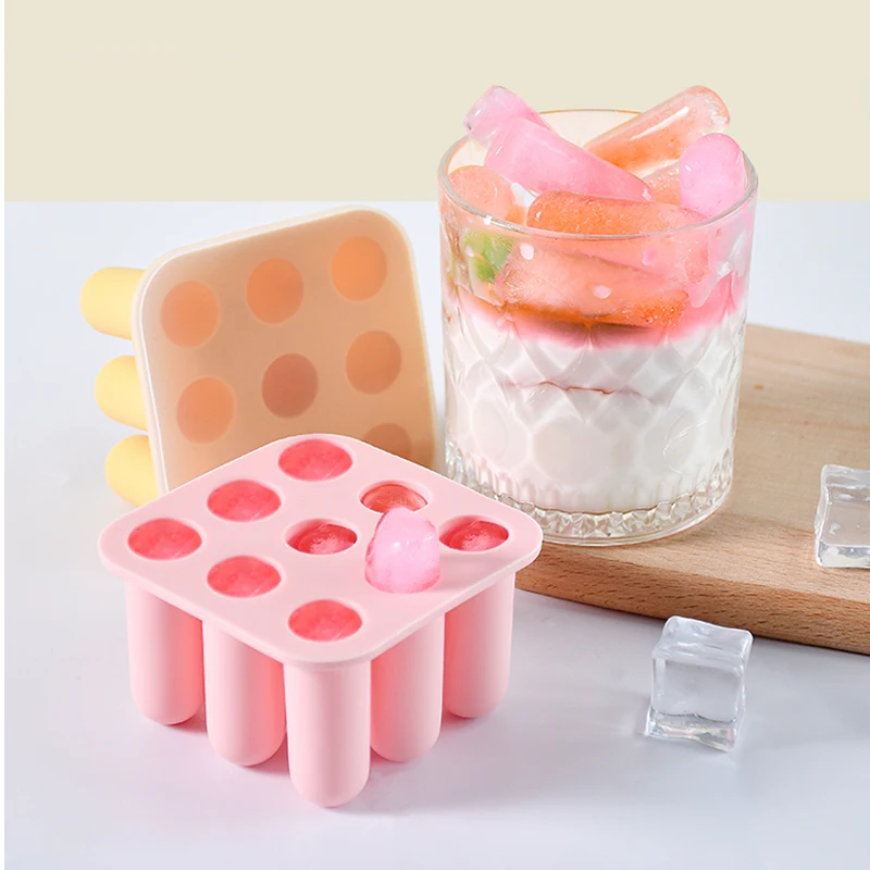 2024 New Juice Cans Bottle Bar Using Creative Tube Shaped 9 Cavity Mould Maker With Lid Ice Cube Silicone Can