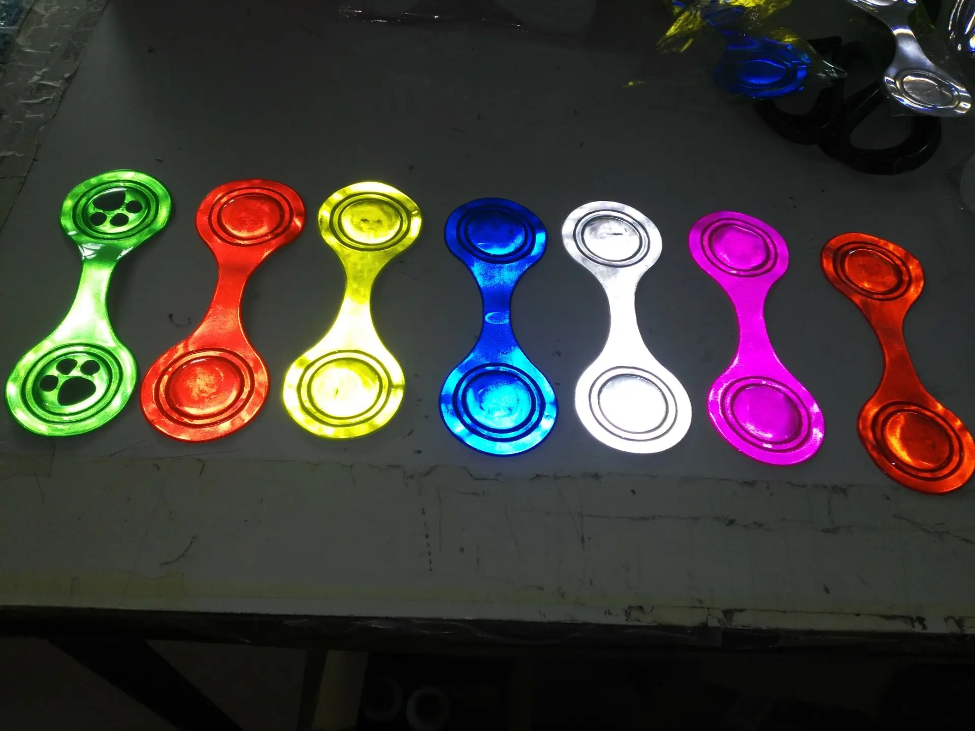 custom logo EN13356 fashionable reflective strobe light magnet PVC magnetic clip reflector for night running sports safety