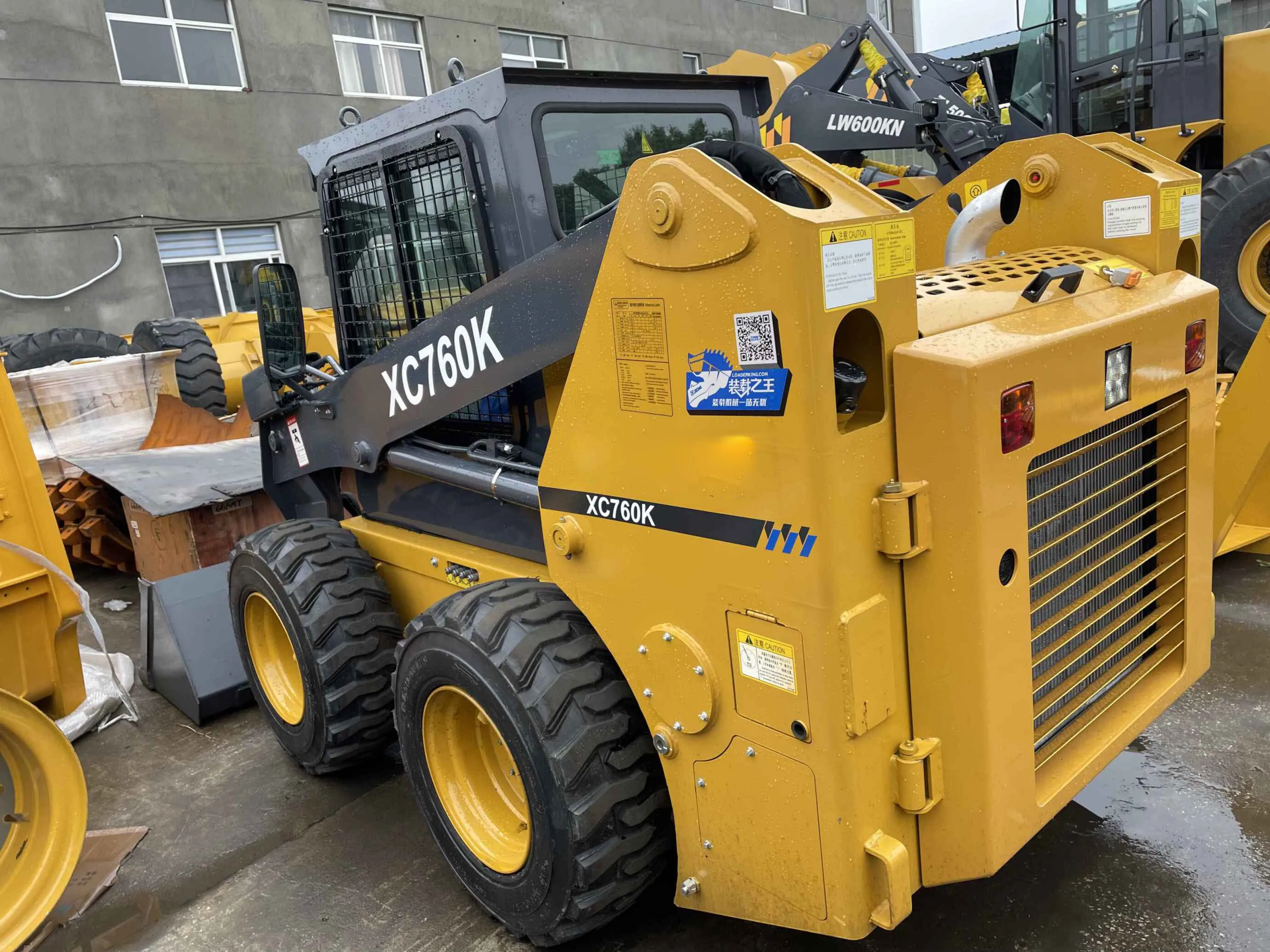 Civil Construction Machinery Skid Steer Loader XC760K Mini Loader from China Top Brand Factory for Russia