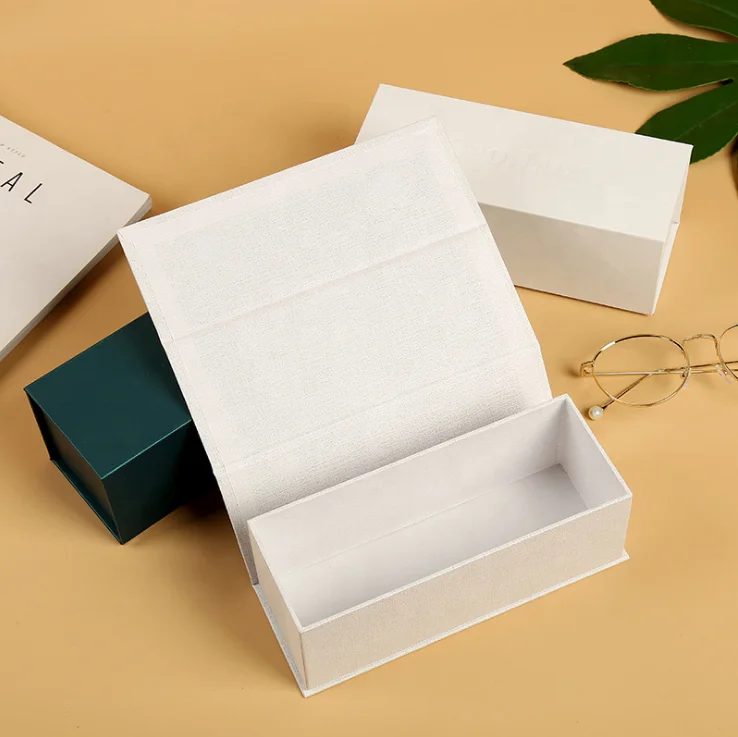 High Quality Custom White Cardboard Flip Magnet Closure Glasses Packaging Gift Box